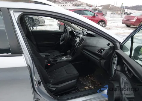 2018 Subaru Impreza 2.0I Premium z USA, uszkodzony, nr VIN 4S3GTAB65J3701078